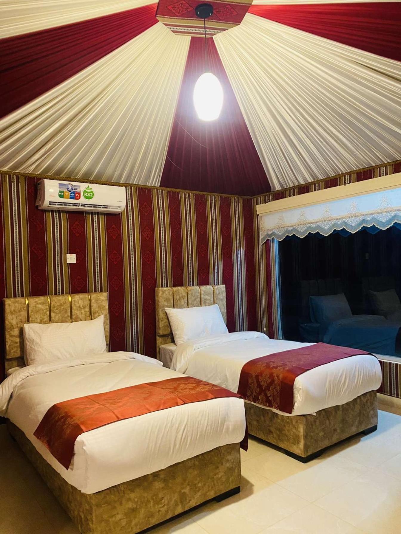 Wadi Rum Sky Camp Exterior foto