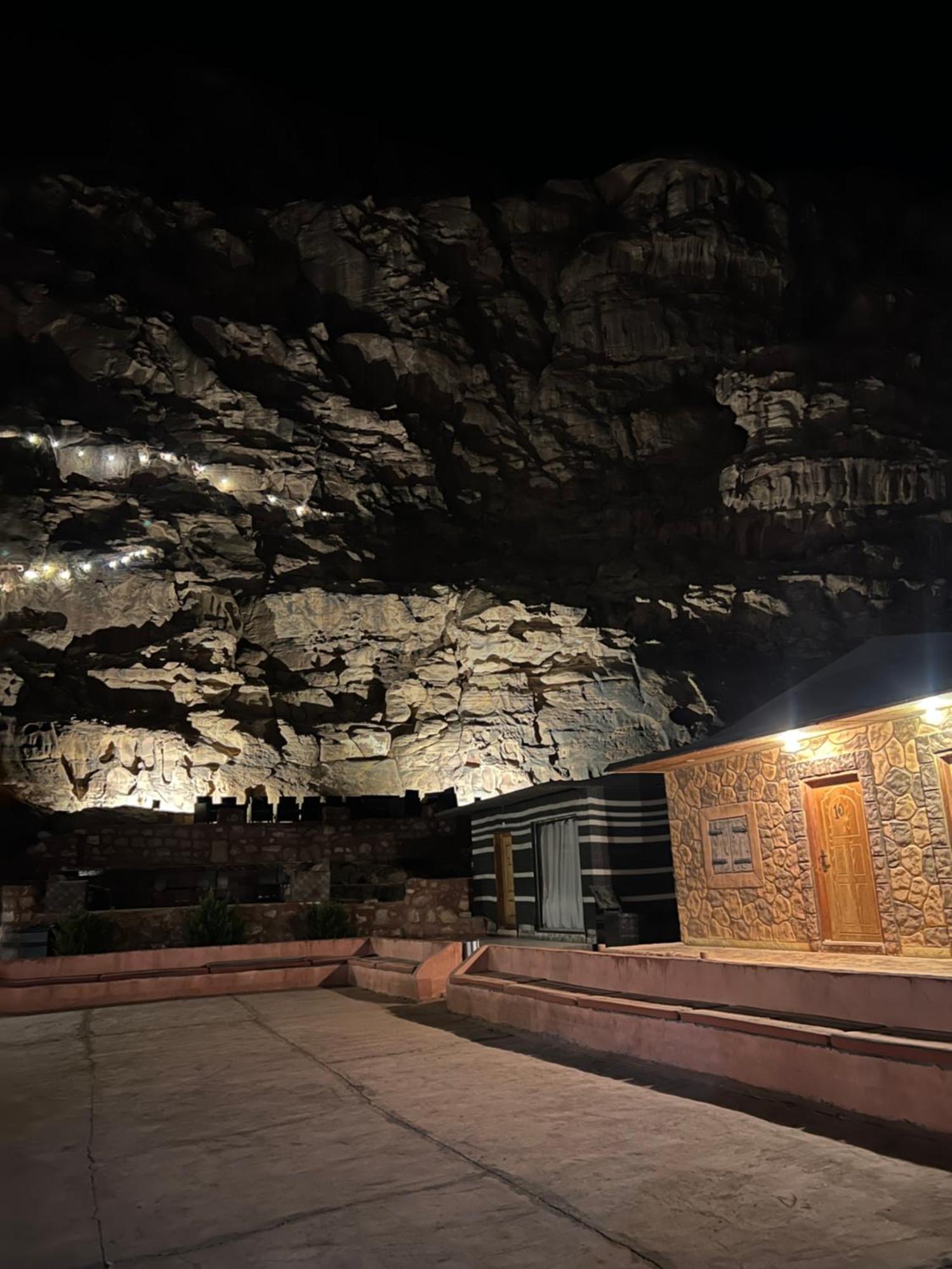 Wadi Rum Sky Camp Exterior foto